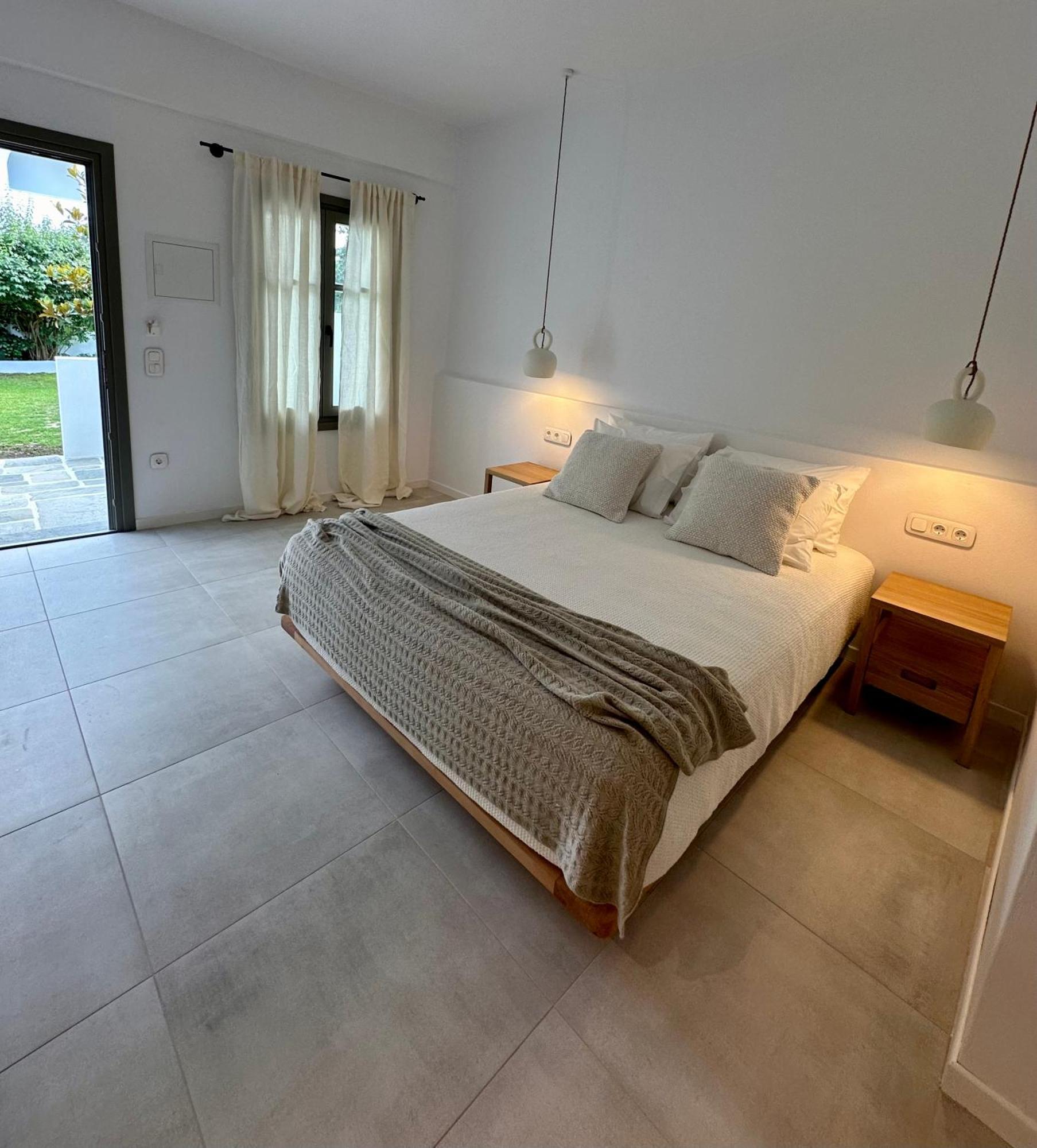 Paris Studios & Apartment Агия-Параскеви Экстерьер фото