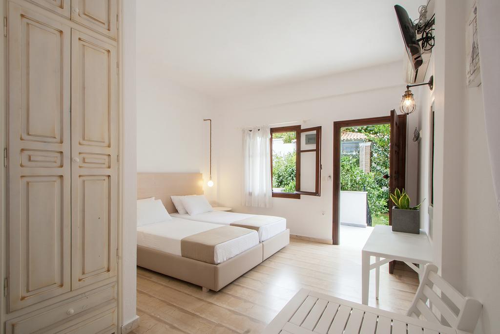 Paris Studios & Apartment Агия-Параскеви Экстерьер фото