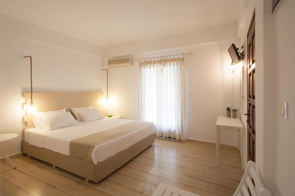 Paris Studios & Apartment Агия-Параскеви Экстерьер фото